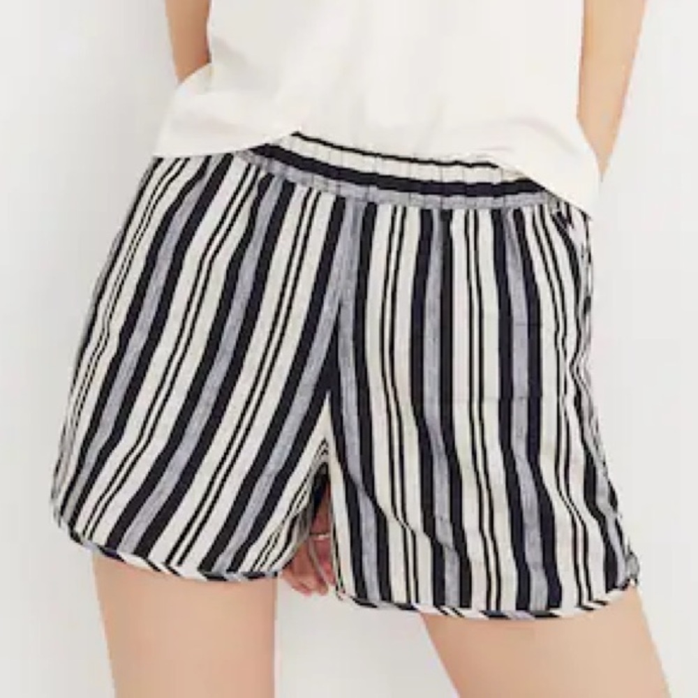 Pull-On Shorts ✧ Evelyn Stripe ✧ Size XS
